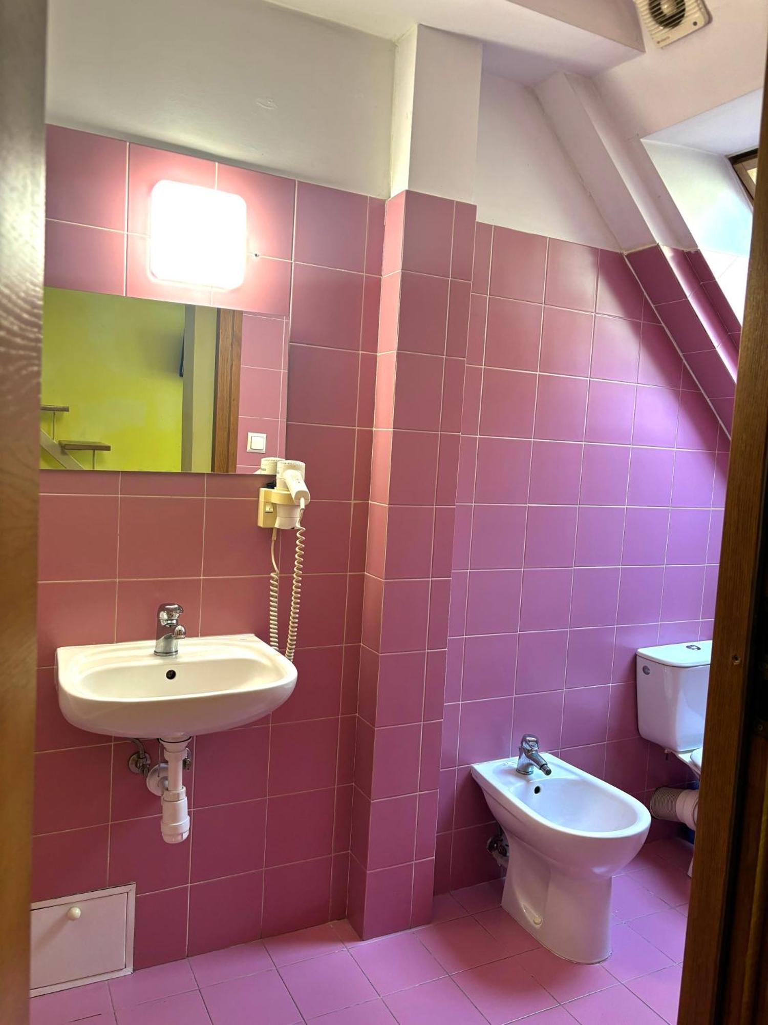 Hostel Nuove Frontiere Νίσα Εξωτερικό φωτογραφία
